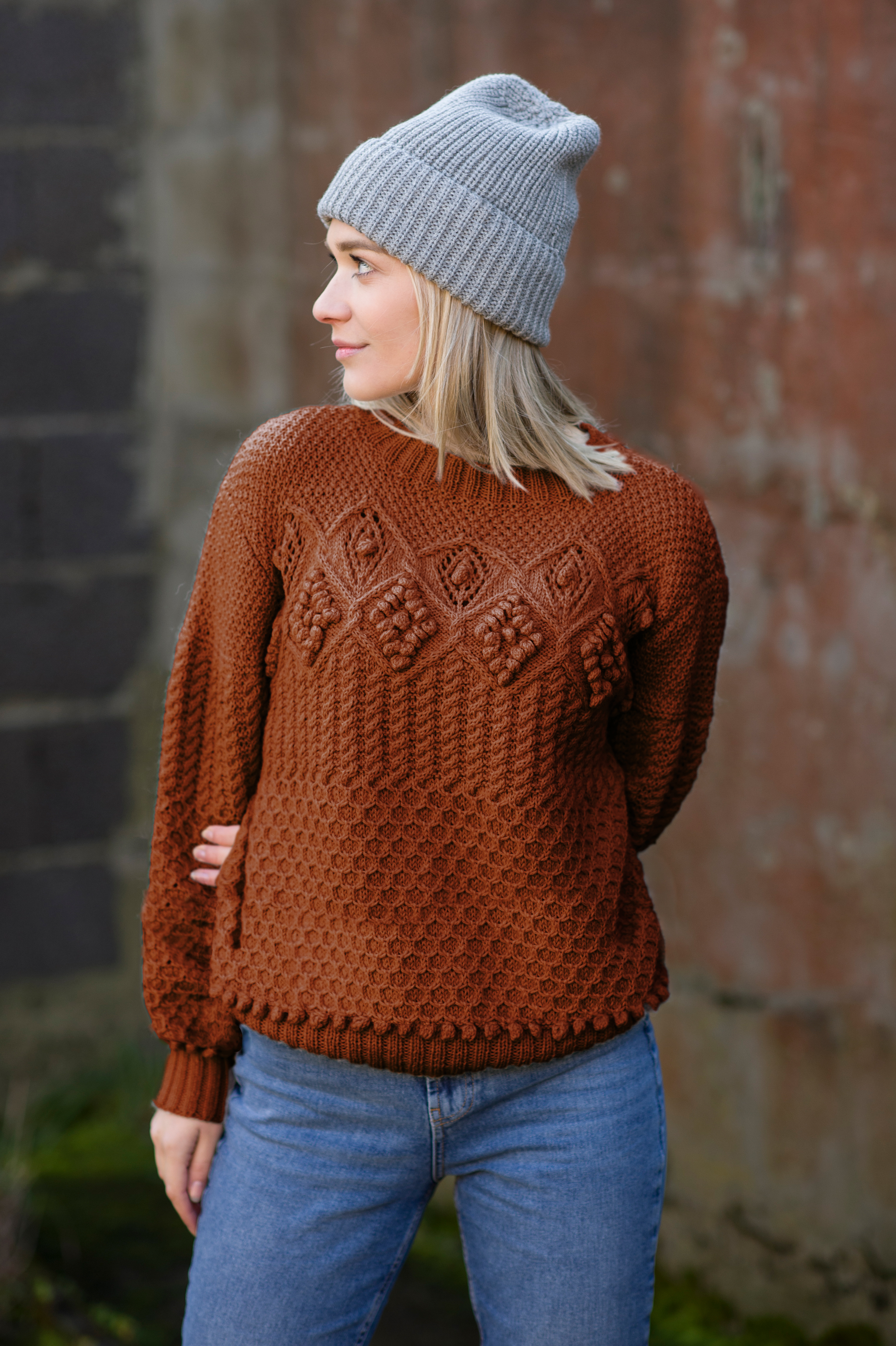 SUZANNE tröja rostbrun