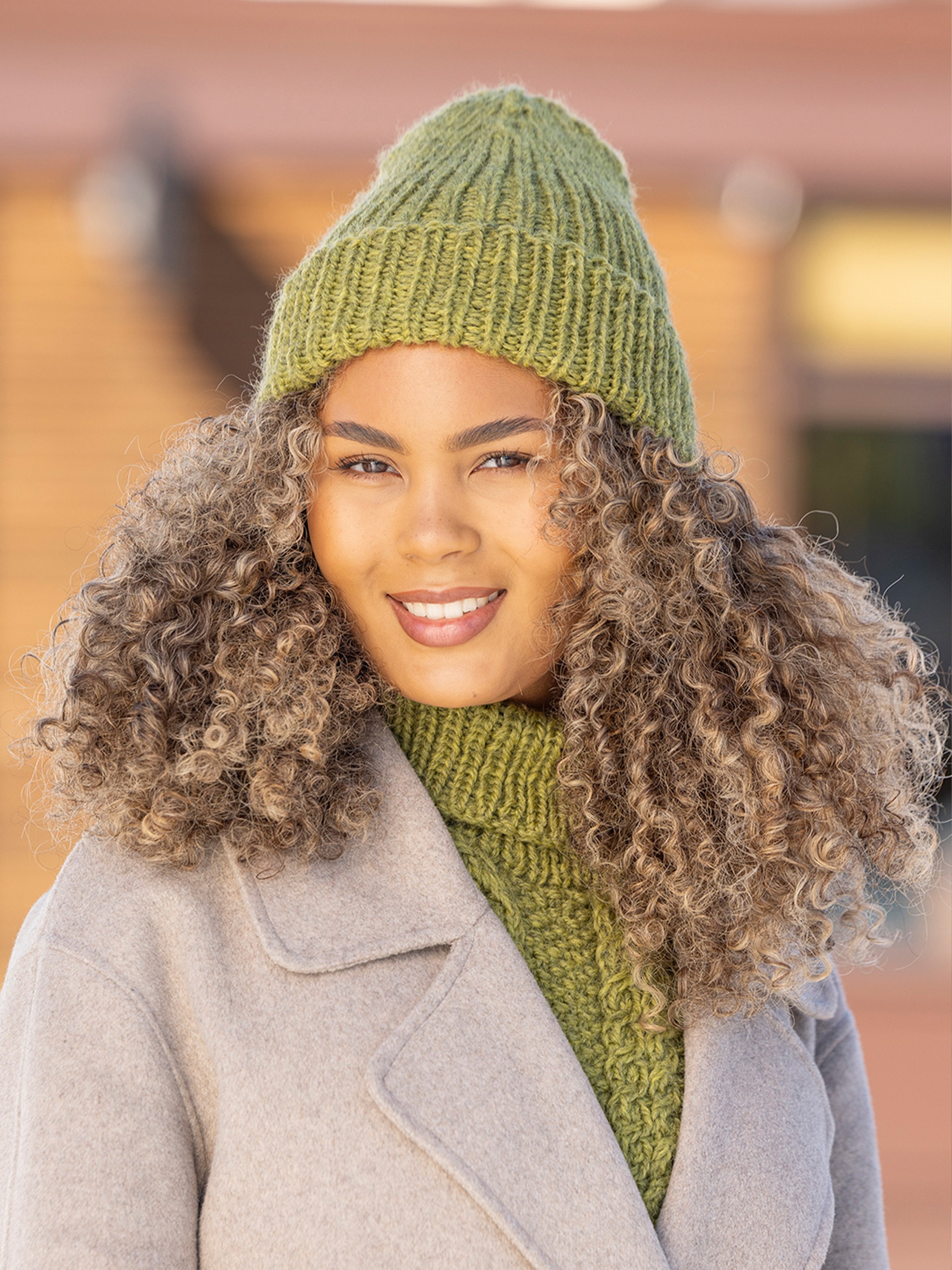 0003-6a Arven hals og lue