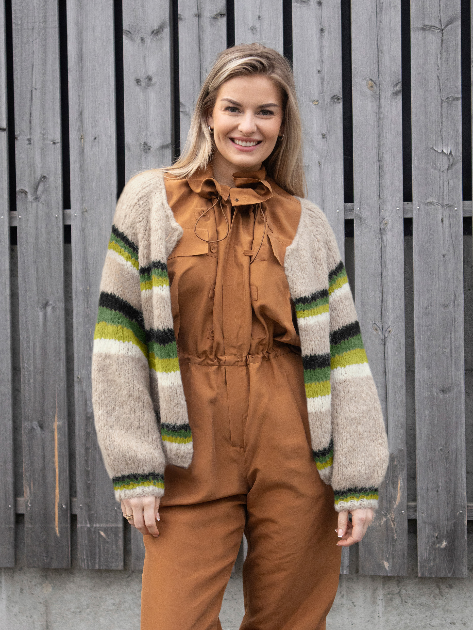 01-12b Dandelion raglan jakke