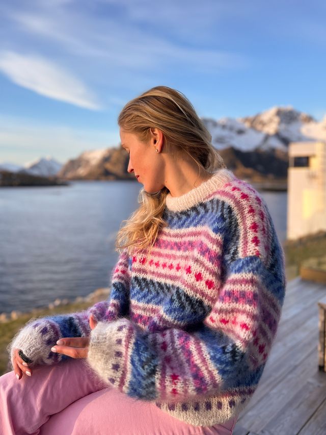 IR 02-03b Hanami tröja (Påfugl in Paris)