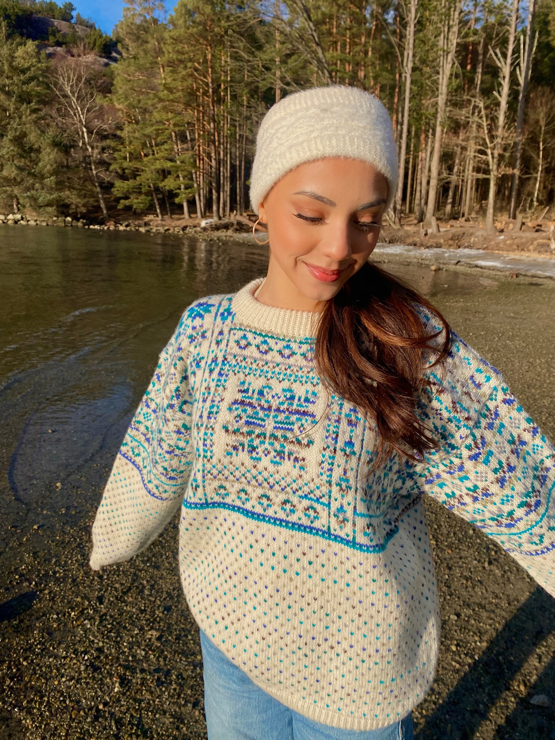 137-17 Røisheim genser