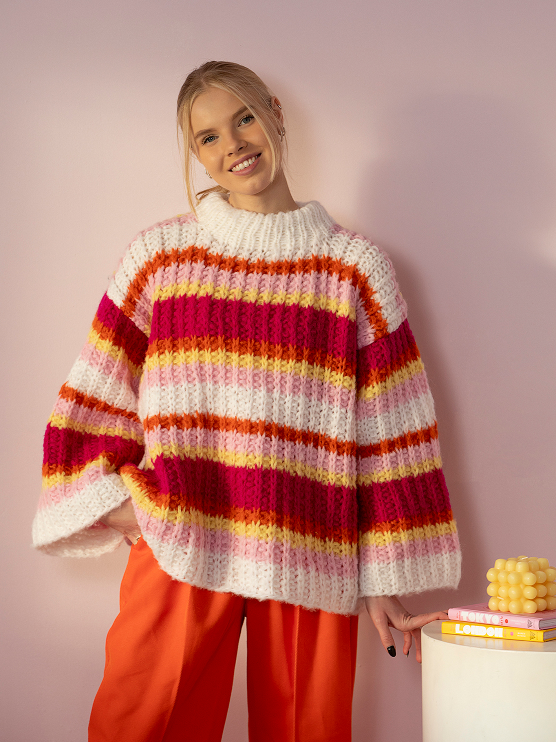 2408-3 Rosalie genser