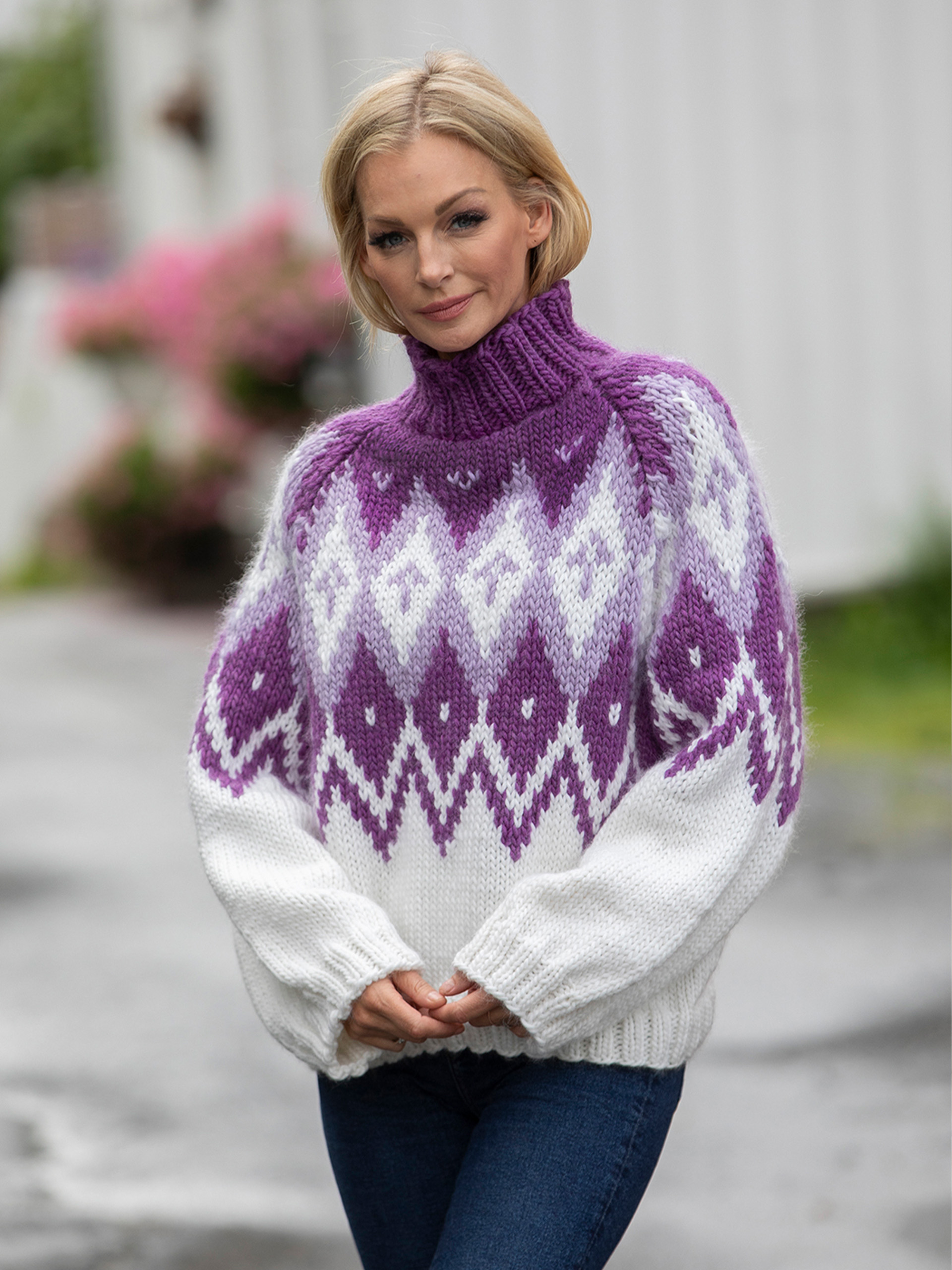 2426-1b Purple rain genser