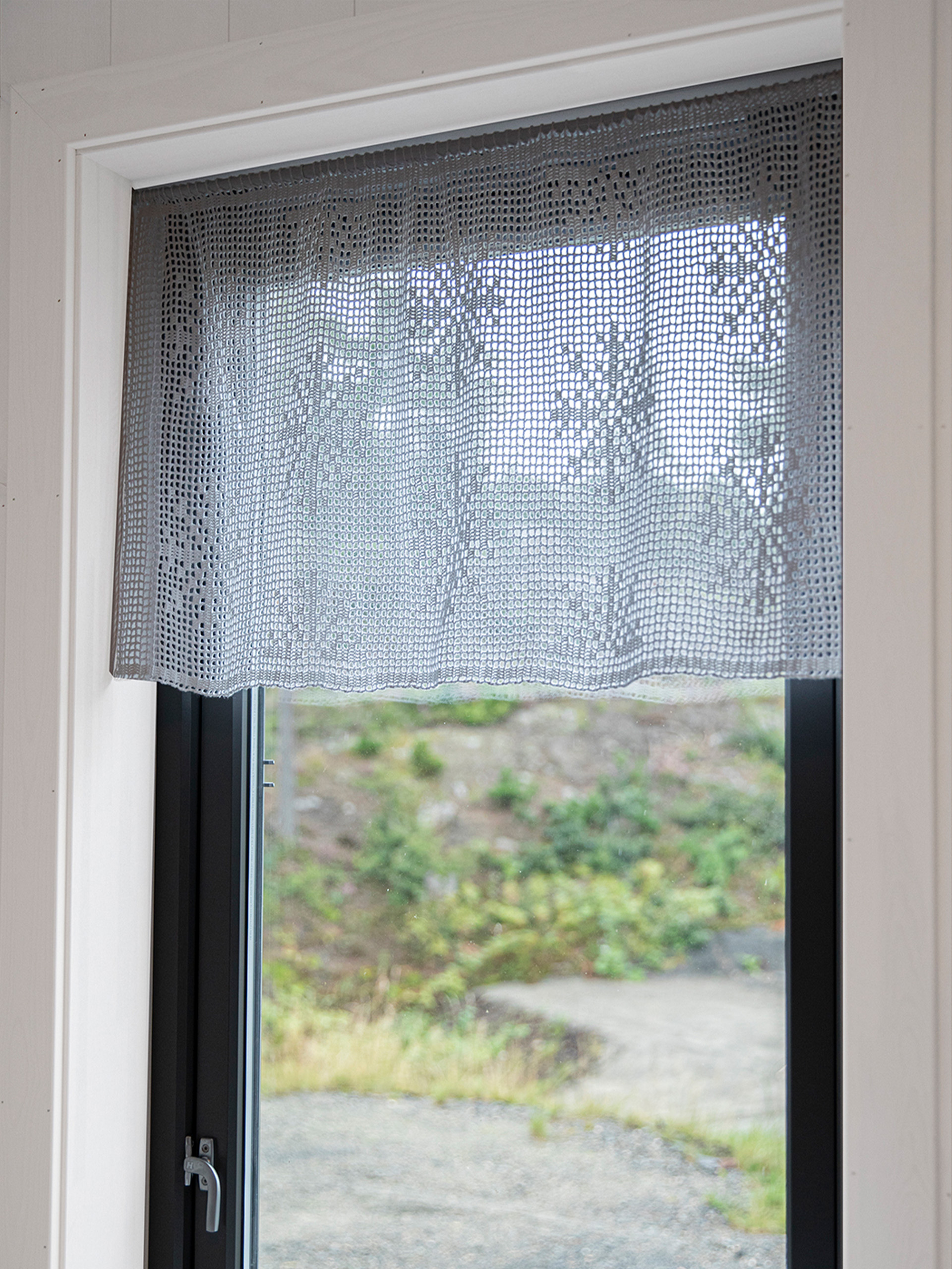 2429-10 Crystals gardinkappe