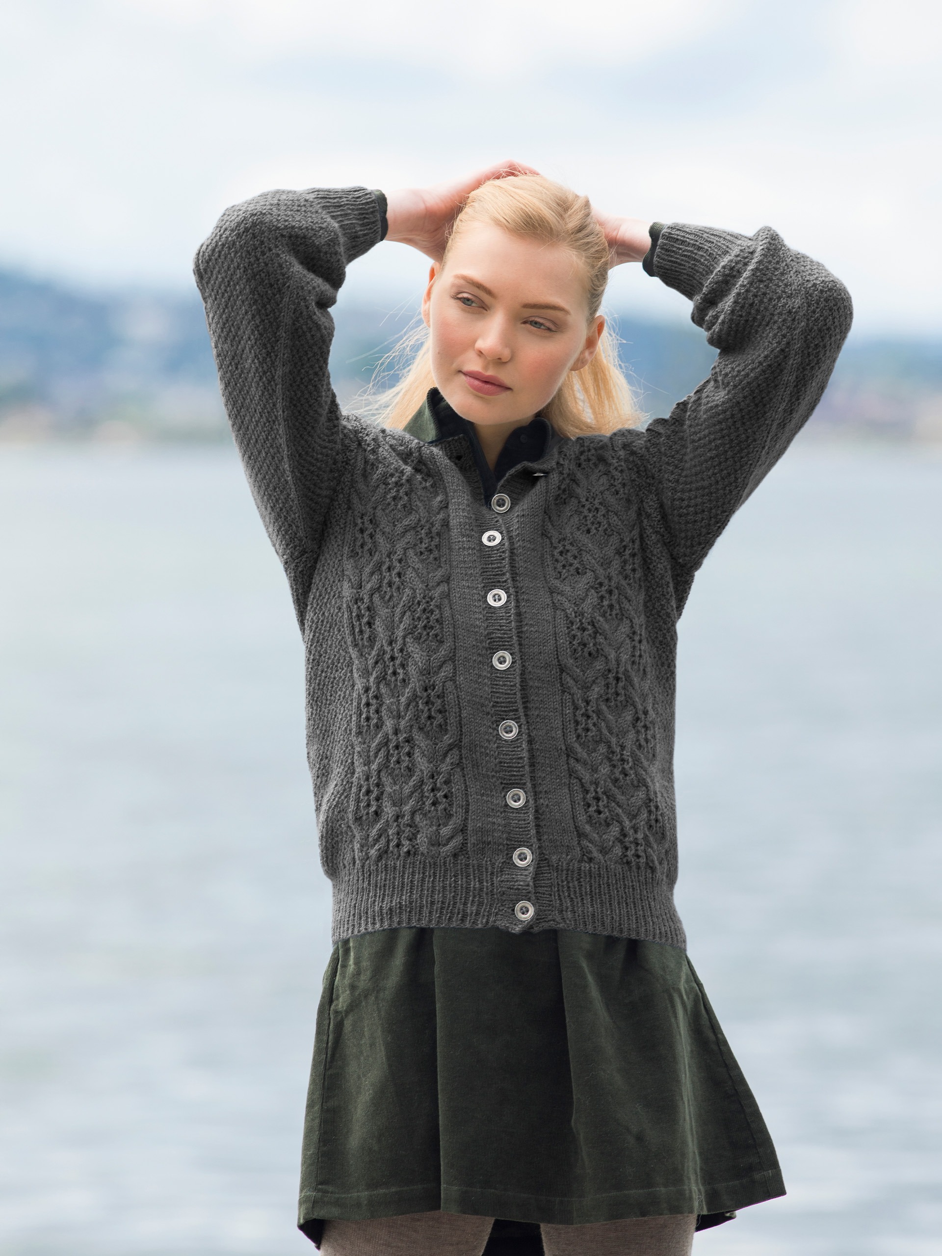 25-04c Paula cardigan