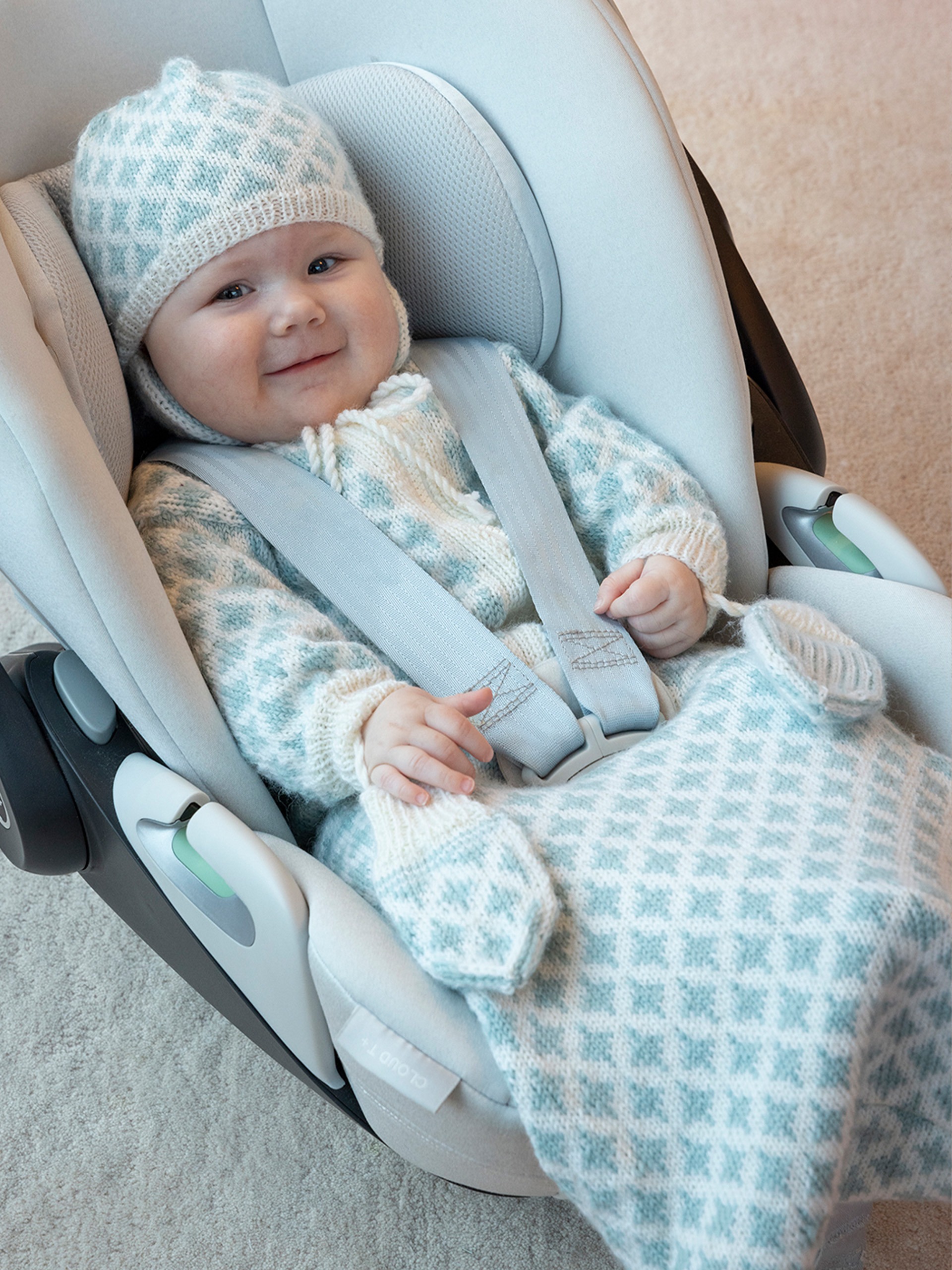 2506-6 Mølle Åkpåse, mössa och vantar