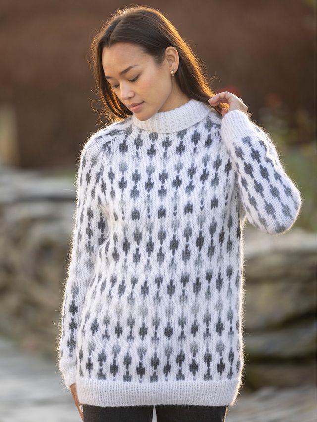 2526-5b Livea genser