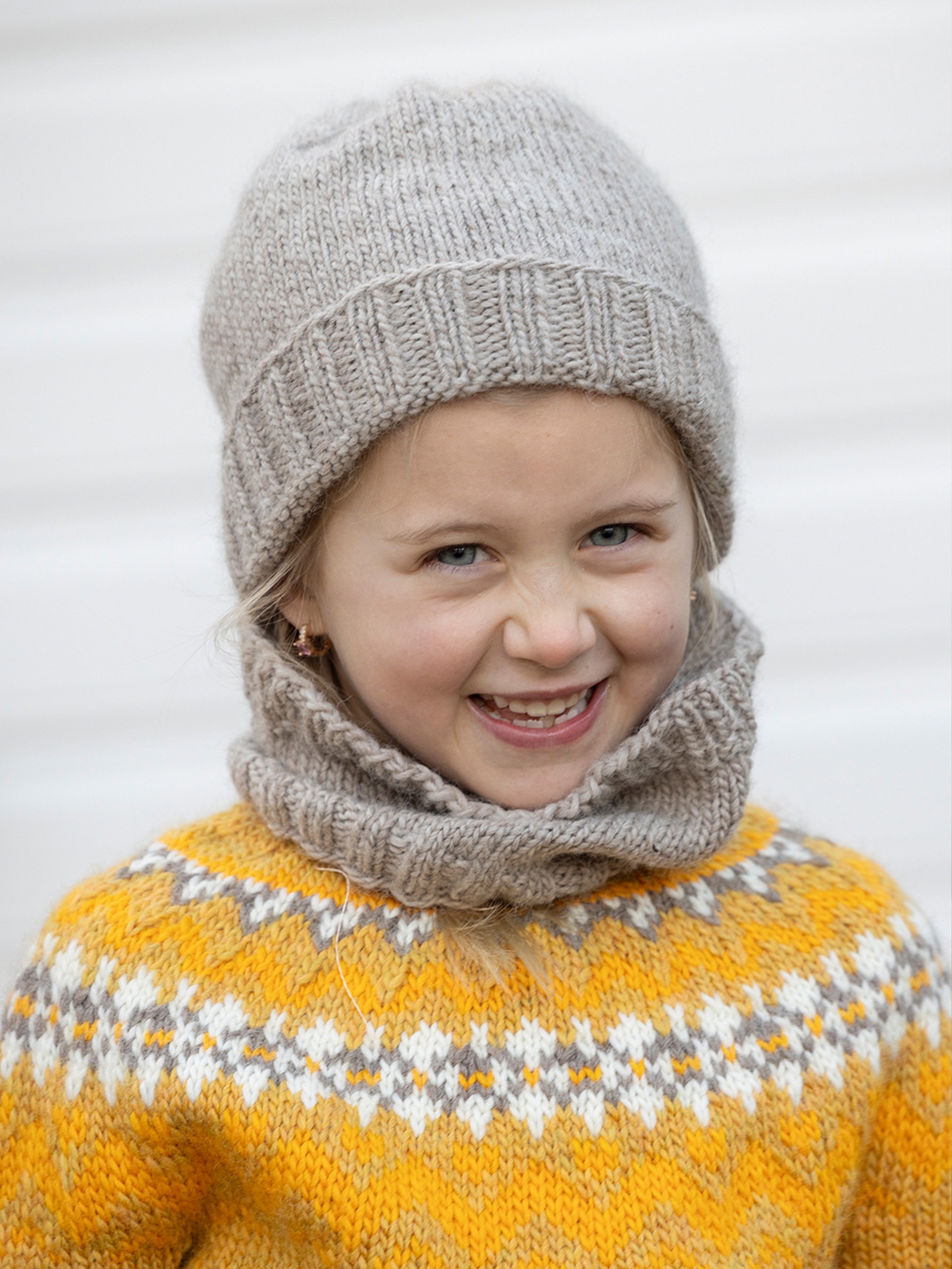 2602-2 Tundra lue og hals