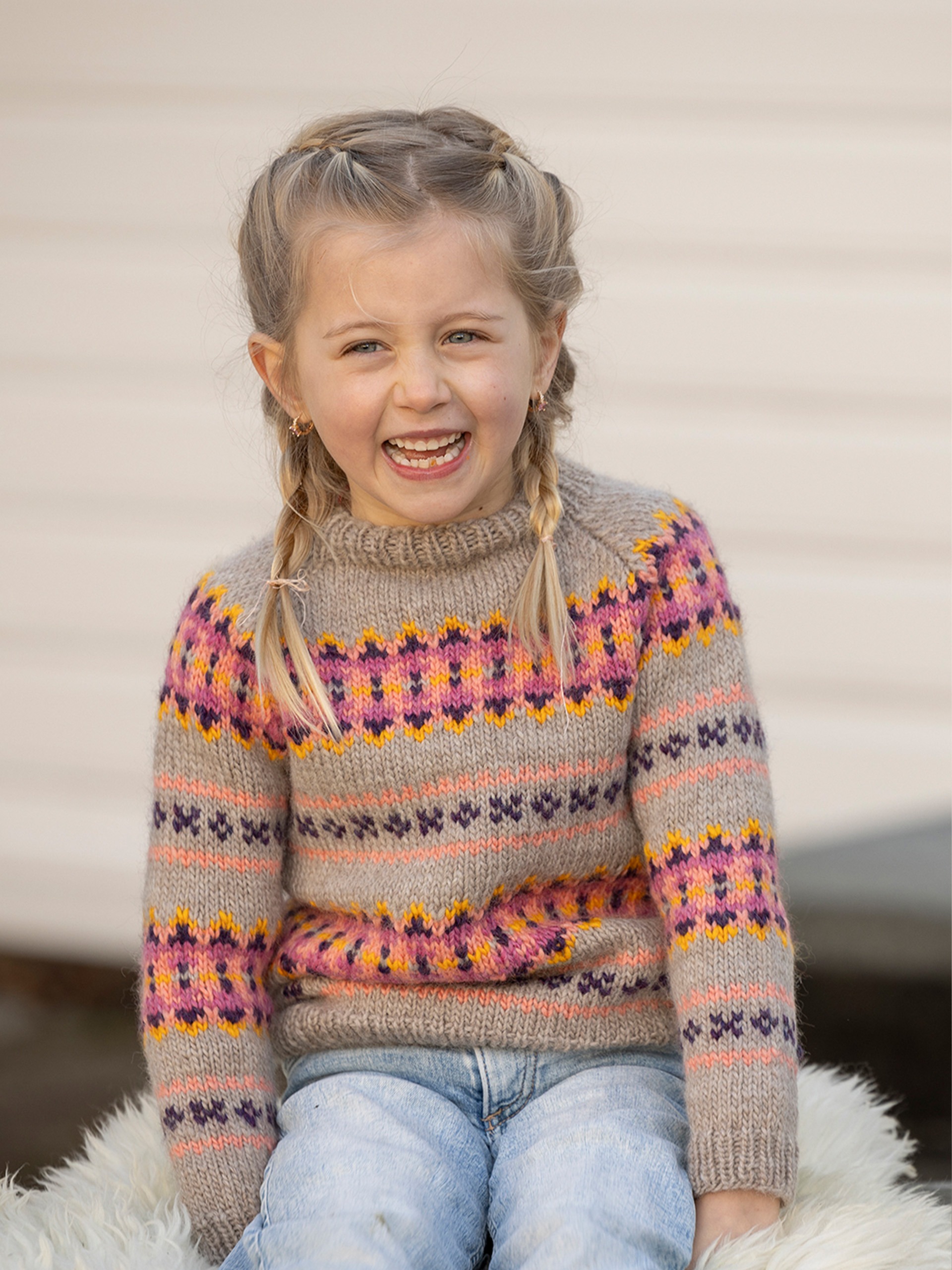 2602-7a Olalia genser