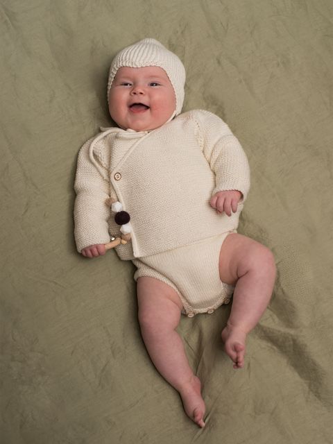 444-03 Majke babysett