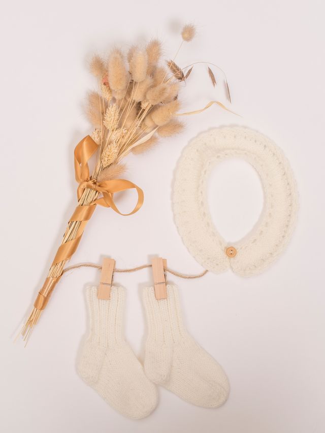 444-10 Rusle babysokker & krage