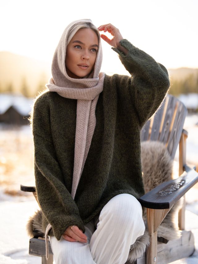 528V-01d The Basic Studio