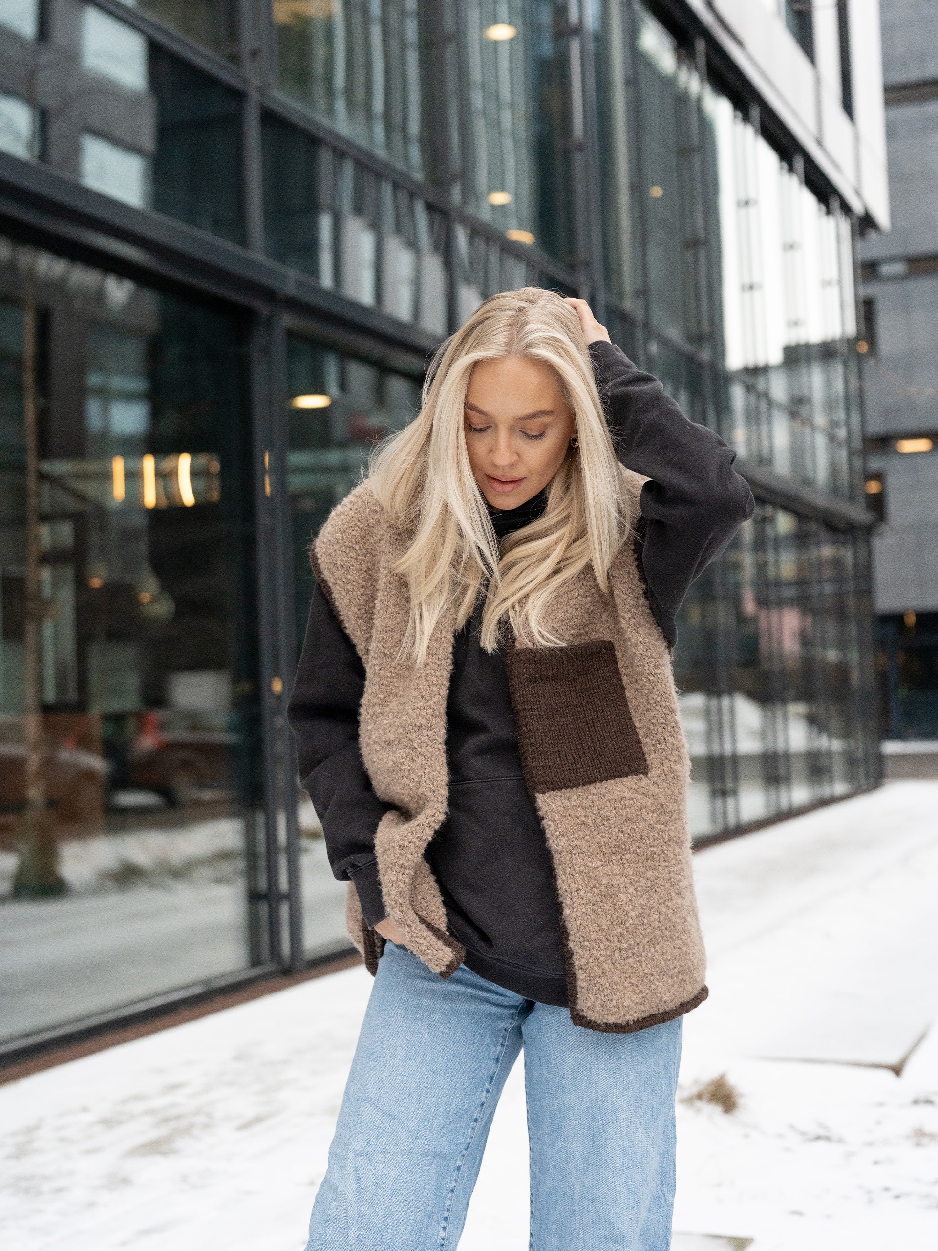 621V-01b ARLO knit väst