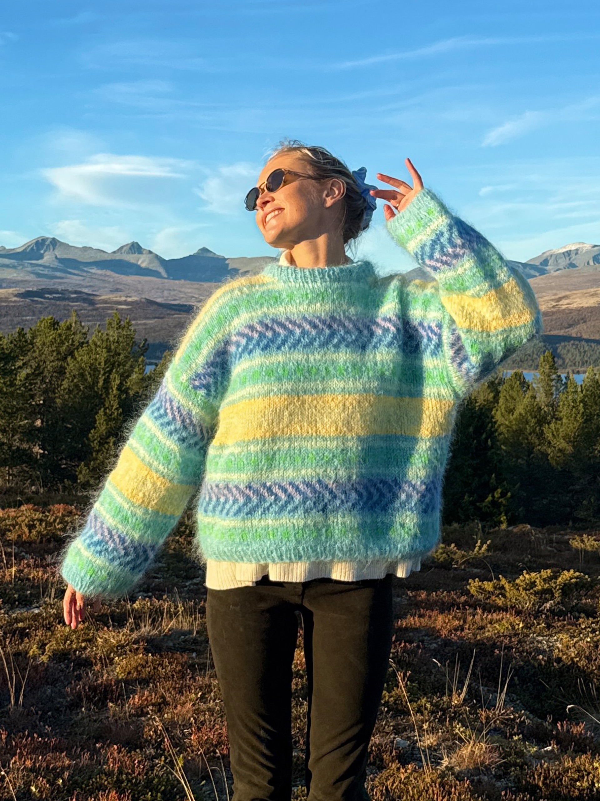 IR 02-01j Hanami genser (Påfugl in Paris)