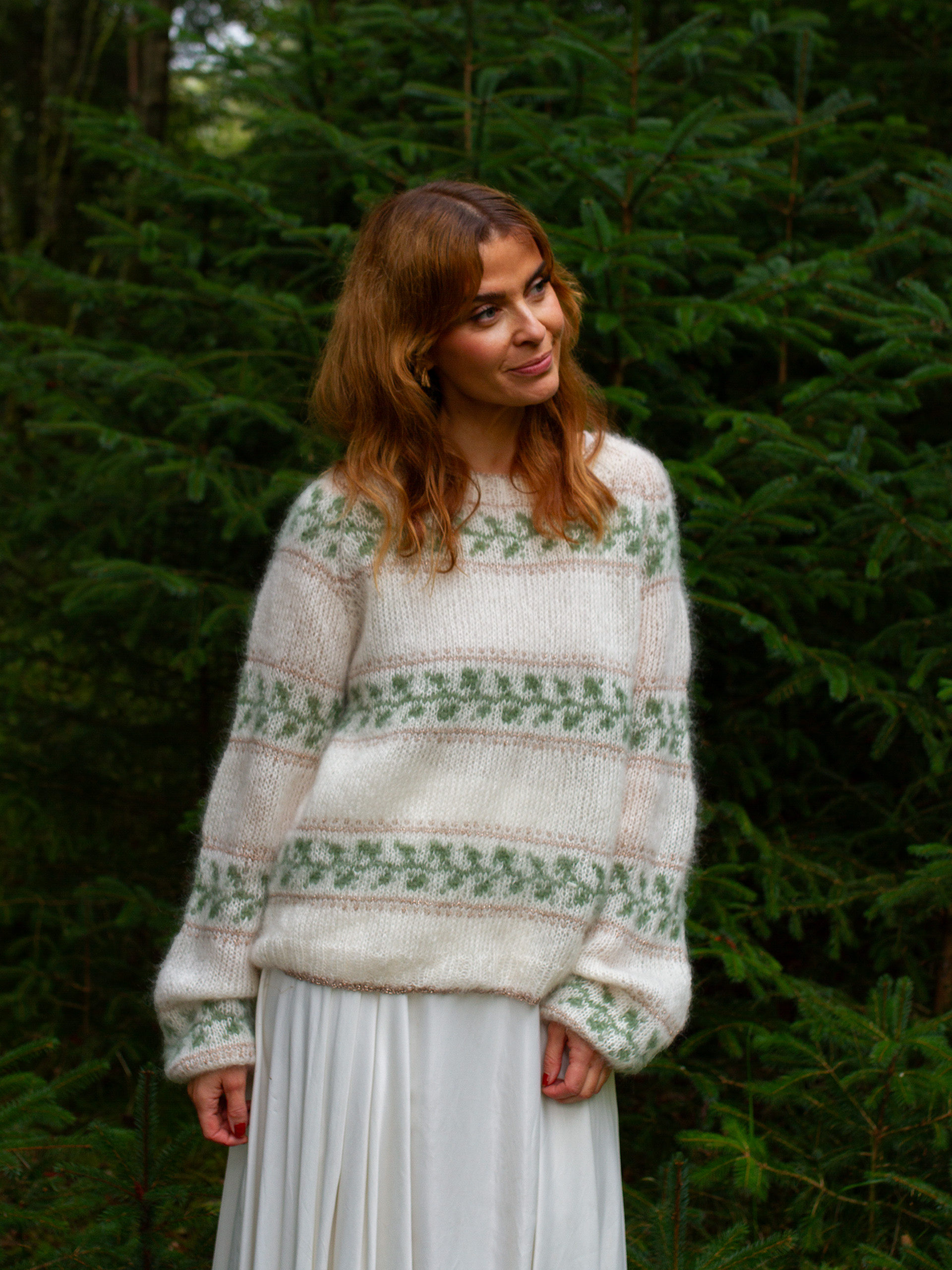 424K-15 WREATH sweater